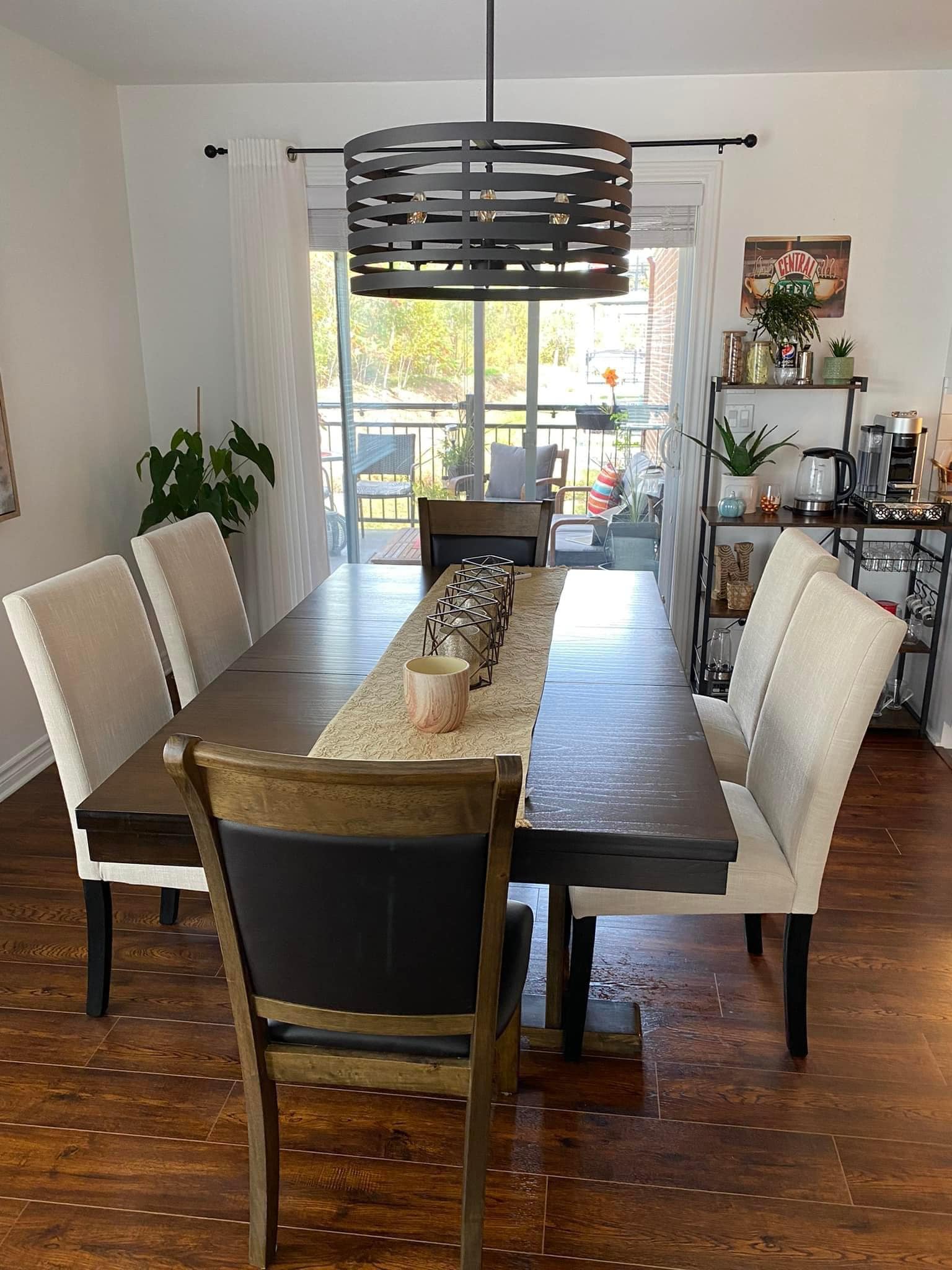 Spotless kitchen after deep clean — Dust 2 Shine MTL Montreal