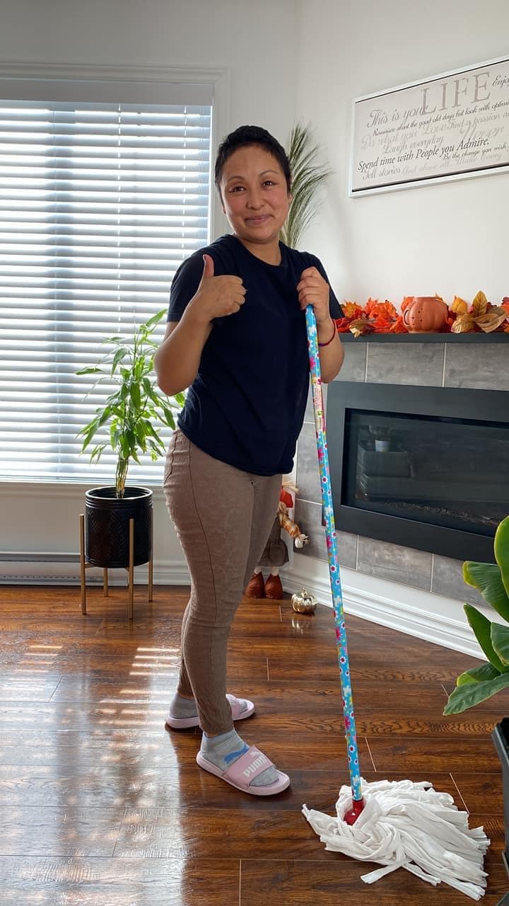Dust 2 Shine MTL team — professional cleaning in Montreal